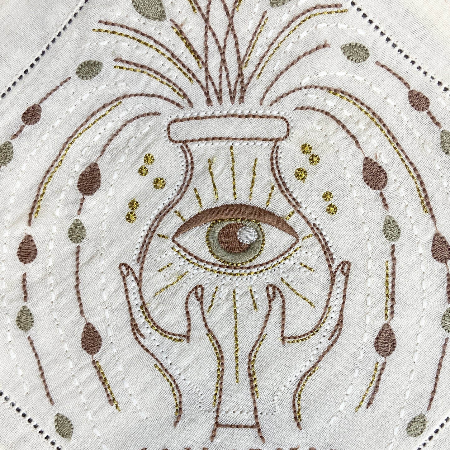 AQUARIUS JAN 20-FEB 18